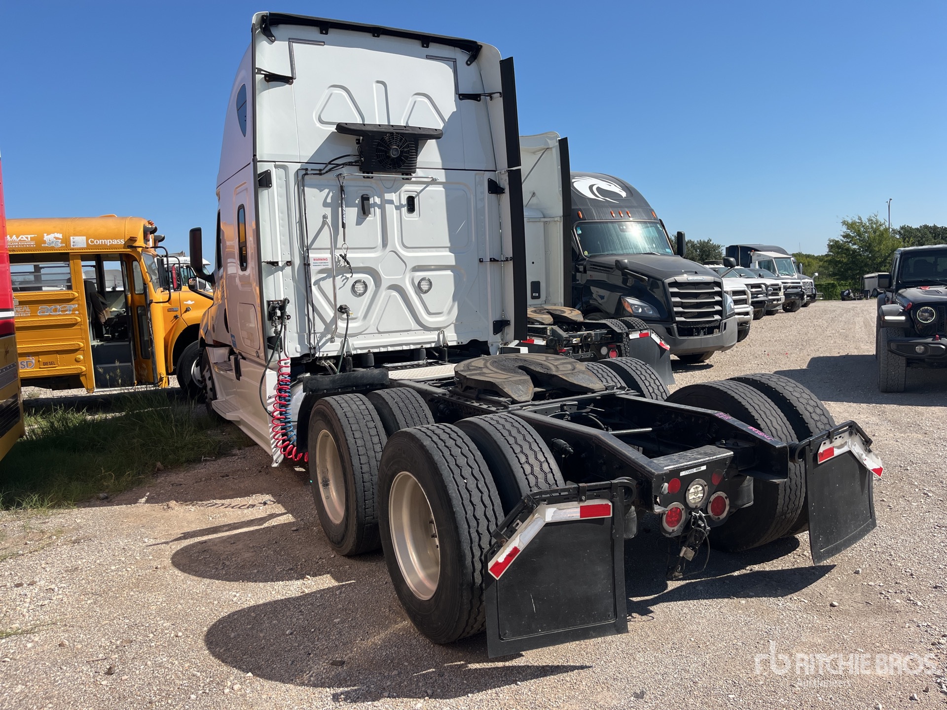 Inopratable 2018 Freightliner Cascadia 126 6x4 T/A Sleeper Truck Tractor ...