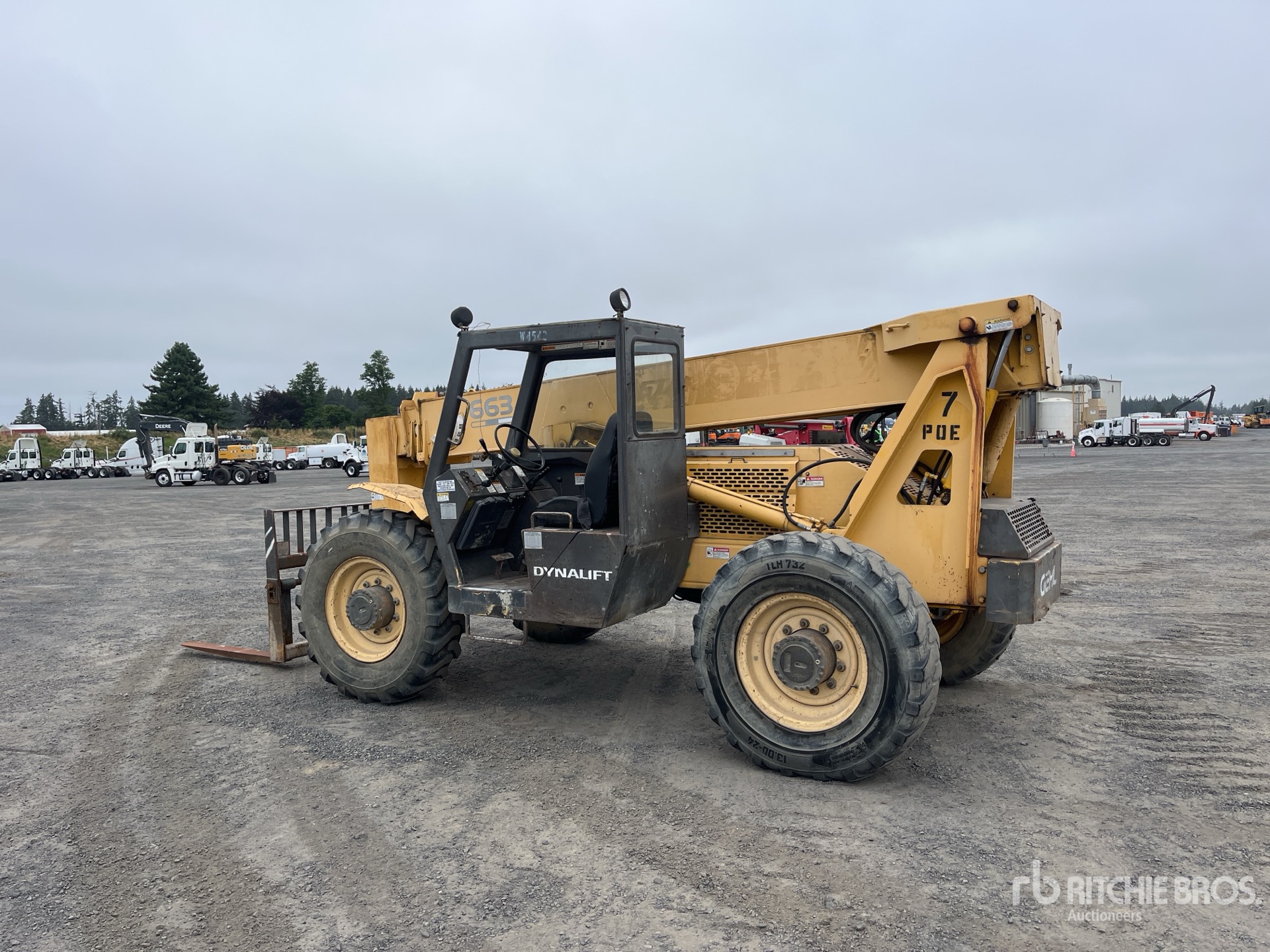 General Appearance with Picture, Left Rear Corner