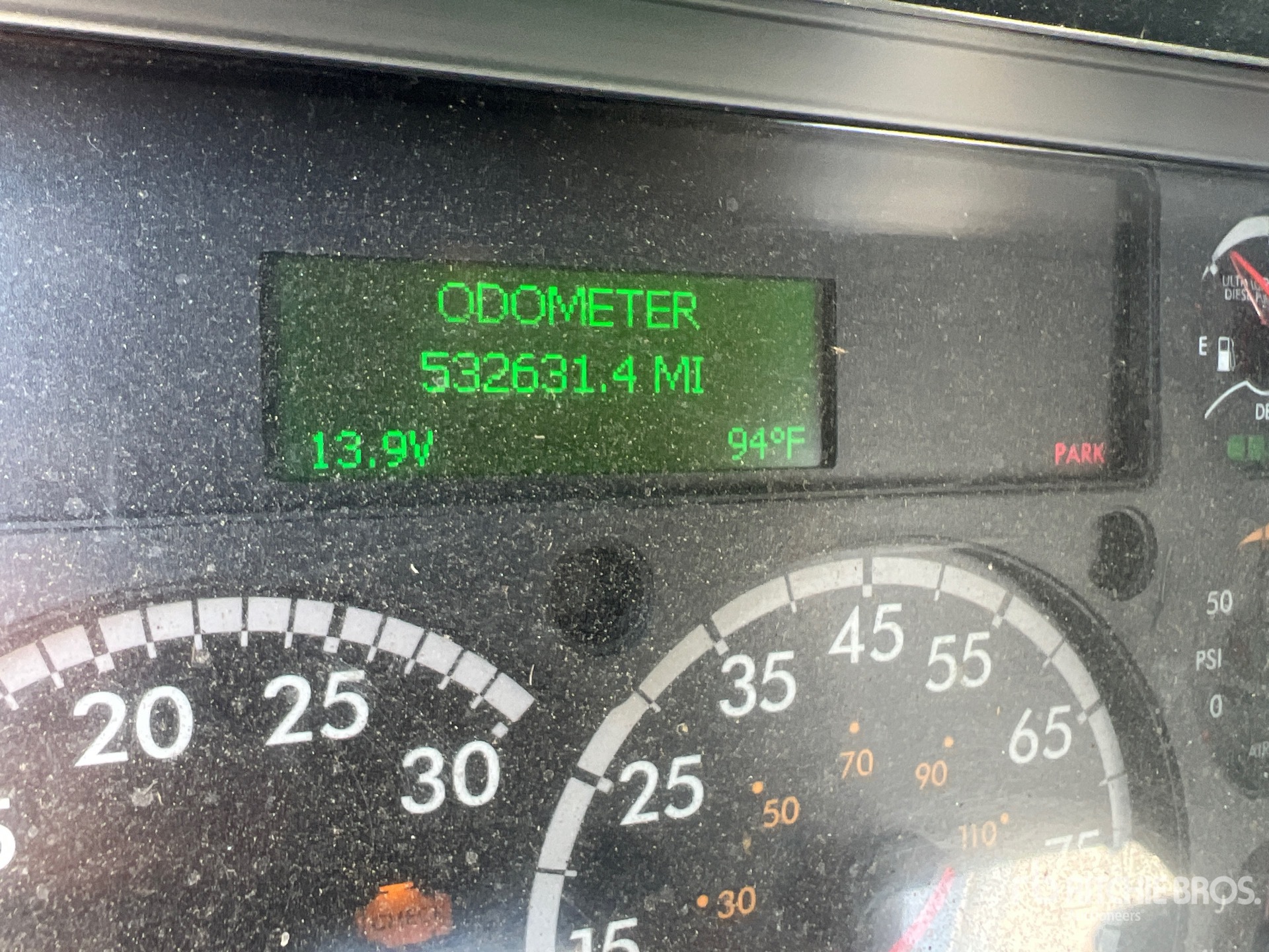 2016 Freightliner CASCADIA 113