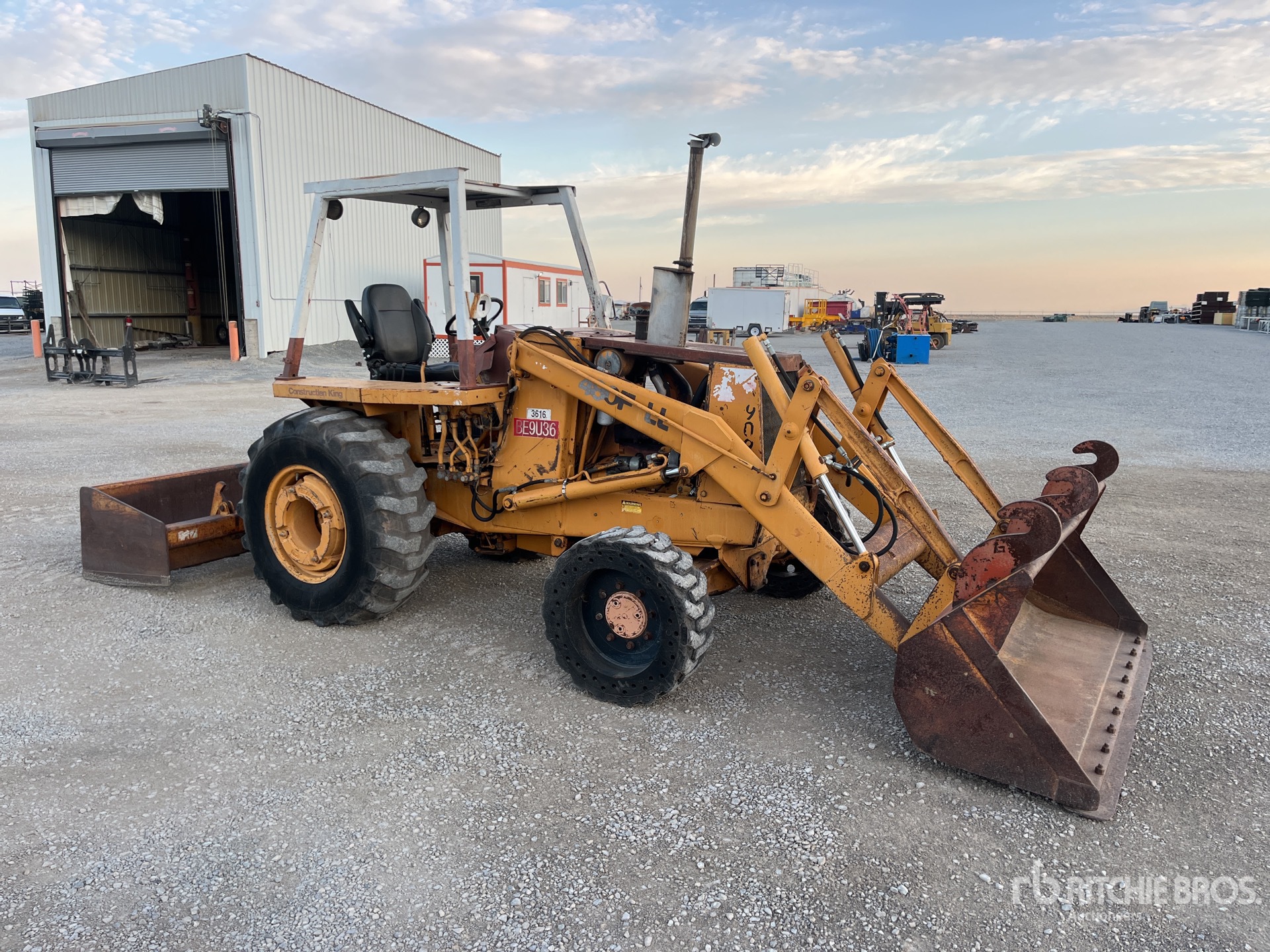 General Appearance with Picture, Right Front Corner