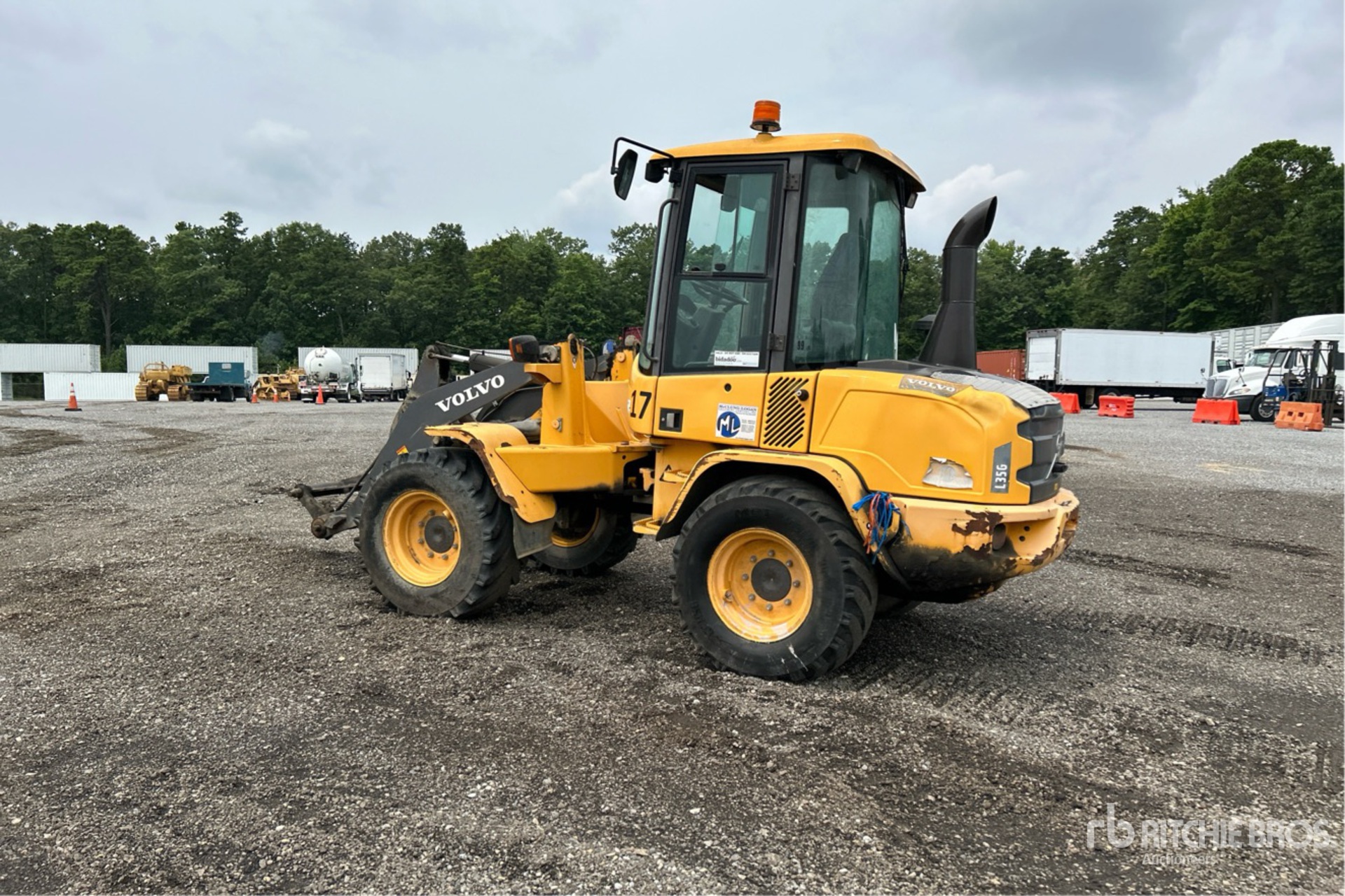 General Appearance with Picture, Left Rear Corner