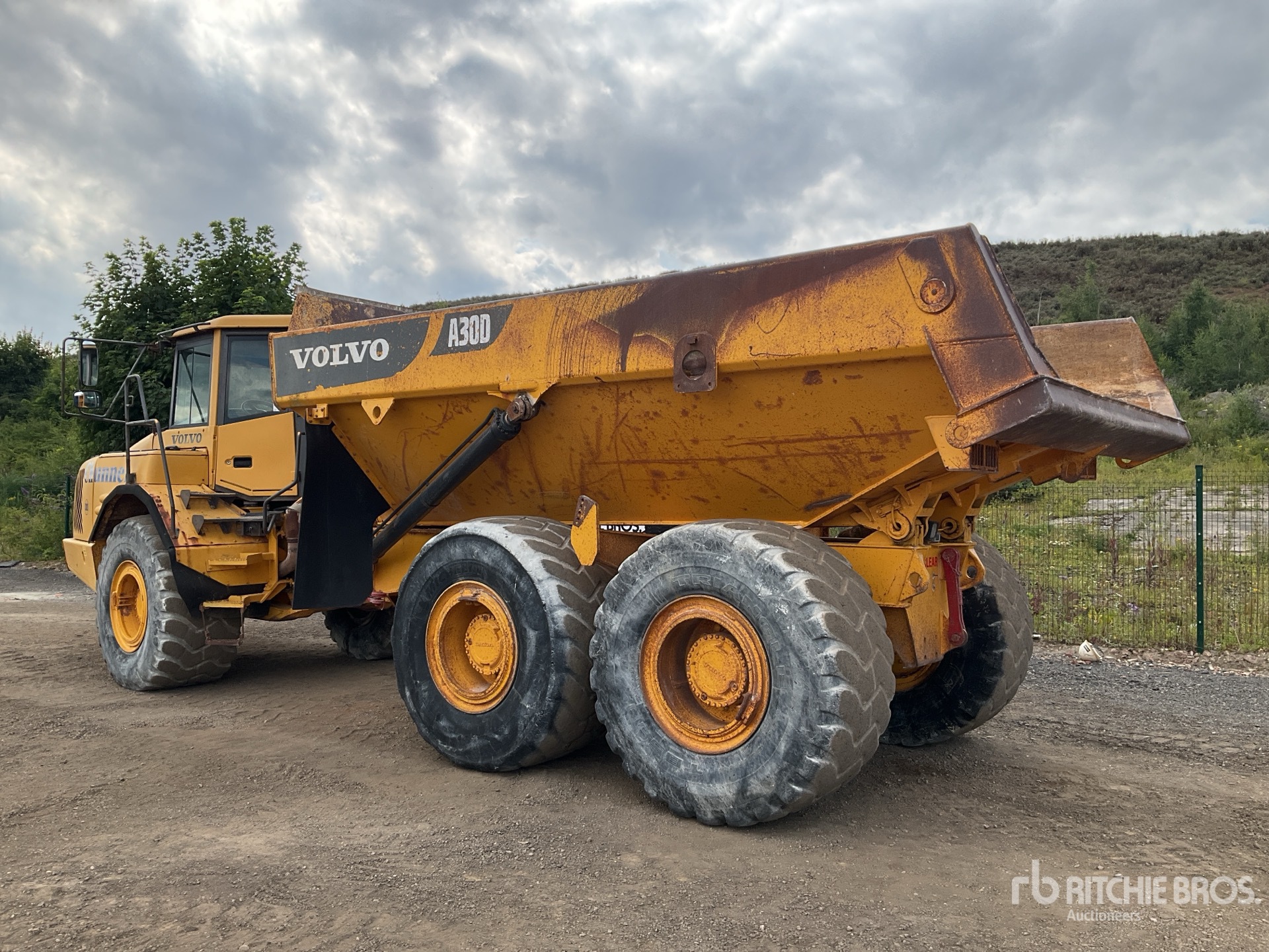 2002 Volvo A30D Articulated Dump Truck | Ritchie Bros. Auctioneers