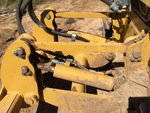 Hydraulics with Ripper Cylinders