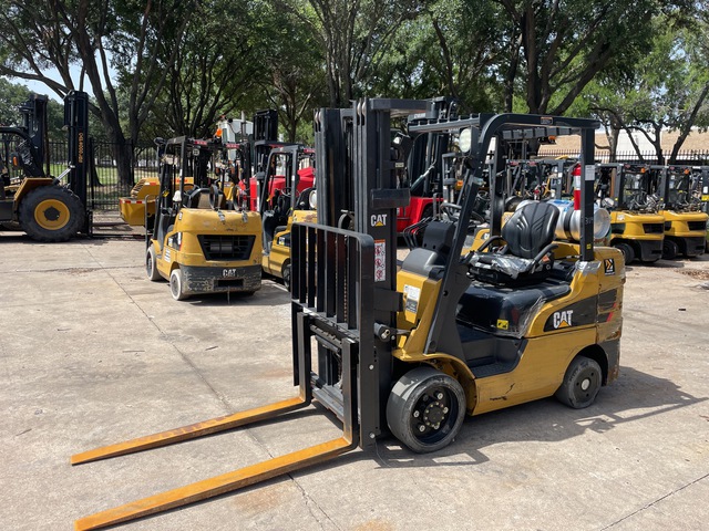 2019 Cat MH 2C6000 FL 5750 lb Cushion Tire Forklift