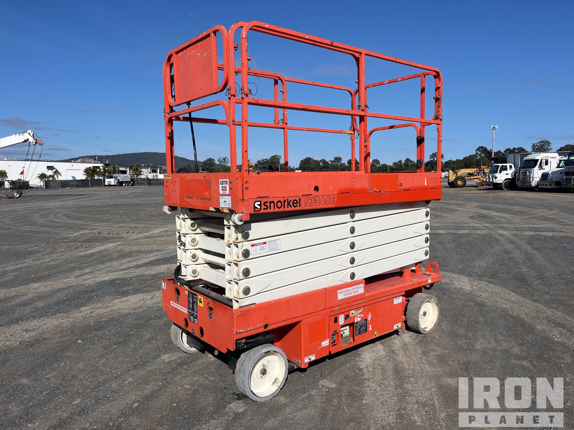 General Appearance with Picture, Left Front Corner