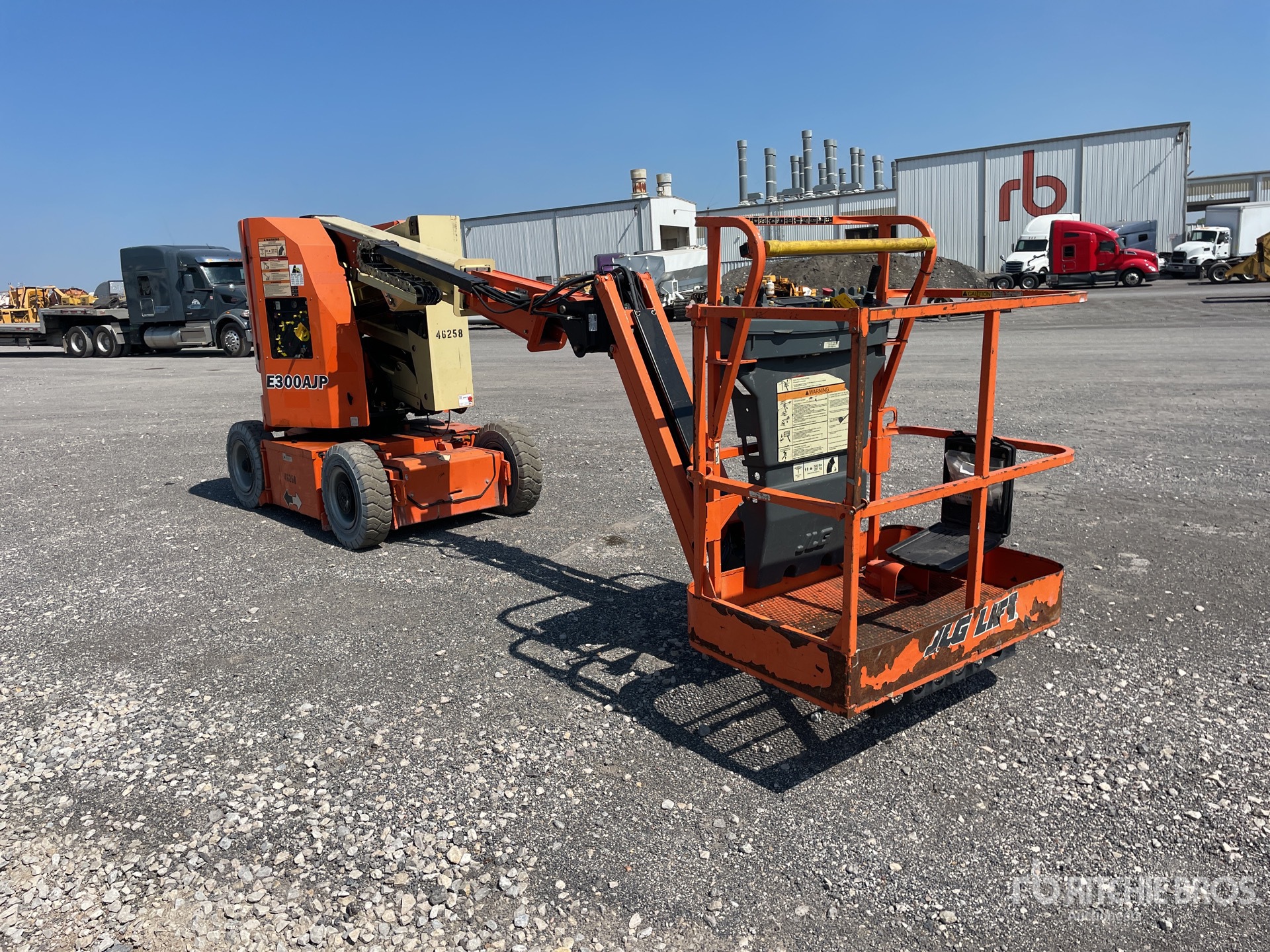 General Appearance with Picture, Right Front Corner