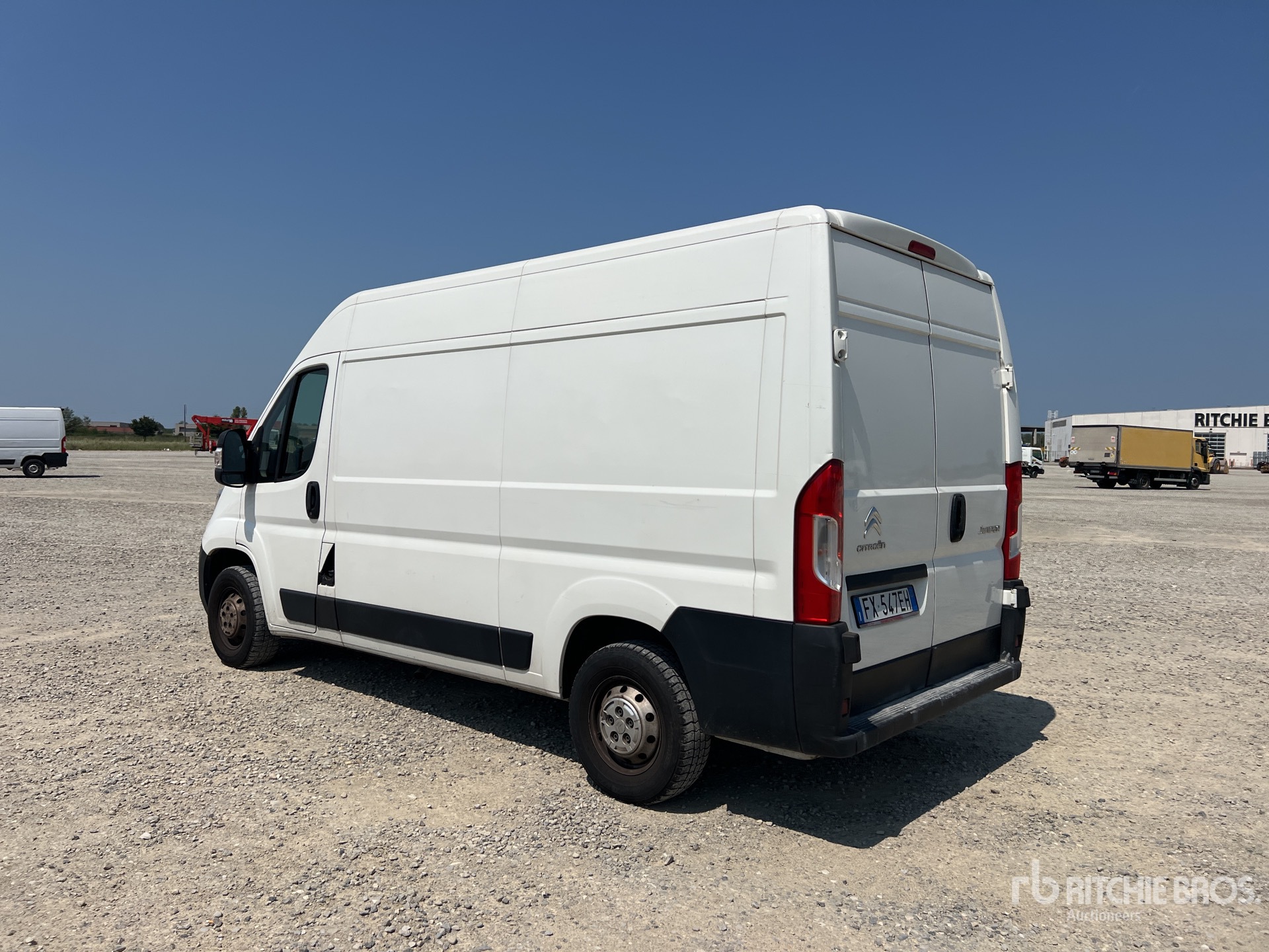 General Appearance with Foto, angolo posteriore sinistro