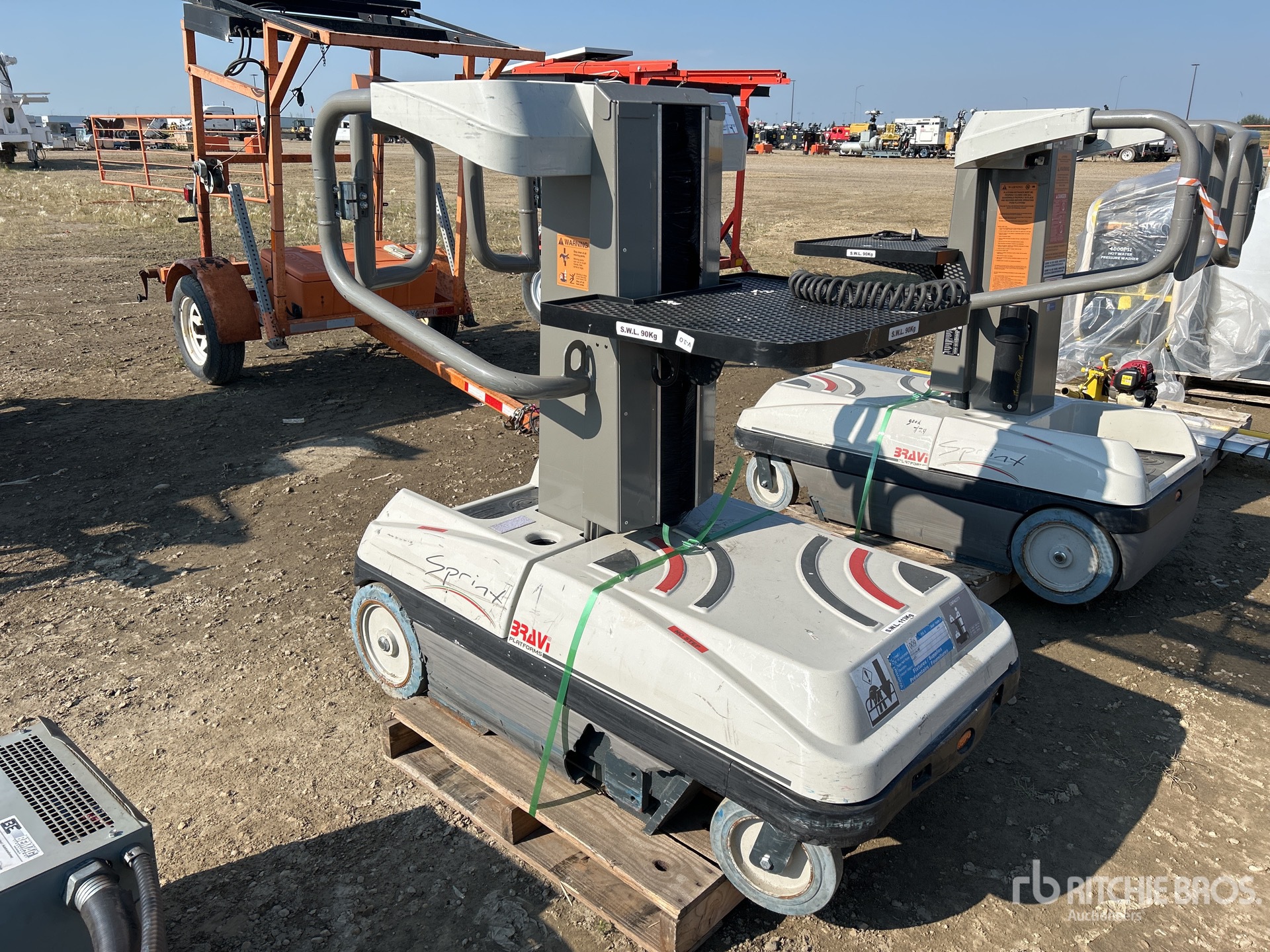 General Appearance with Picture, Left Front Corner