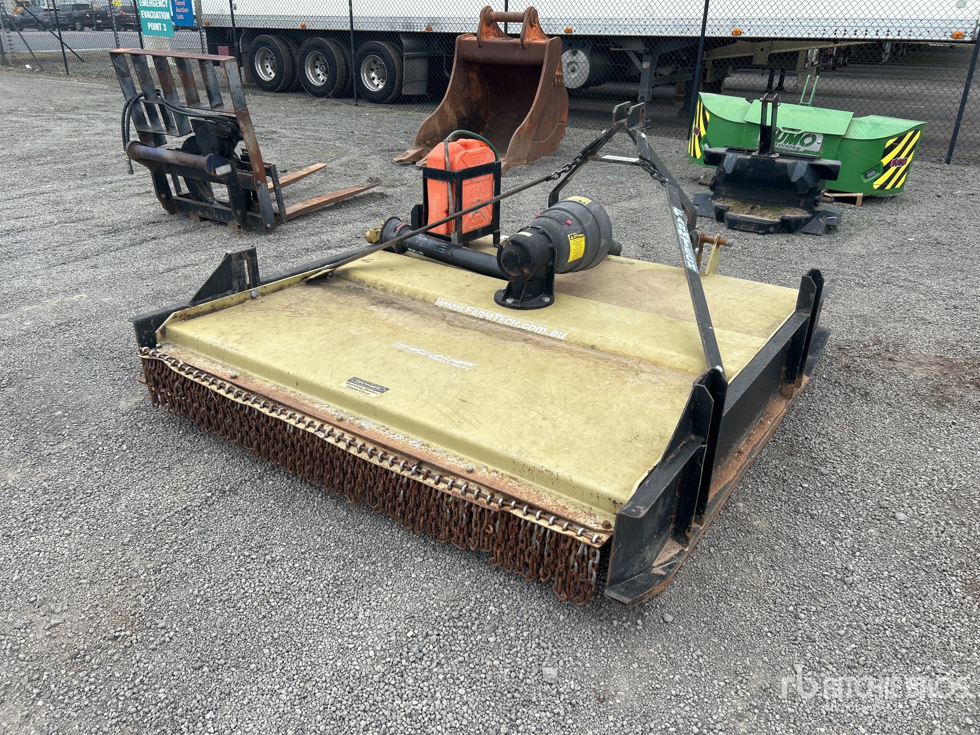 General Appearance with Picture, Right Rear Corner