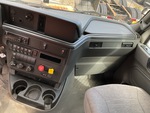 LL453172 - 2020 International LT6125DCAT: Control Station # 6