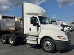 LL453172 - 2020 International LT6125DCAT: Picture, Right Front Corner