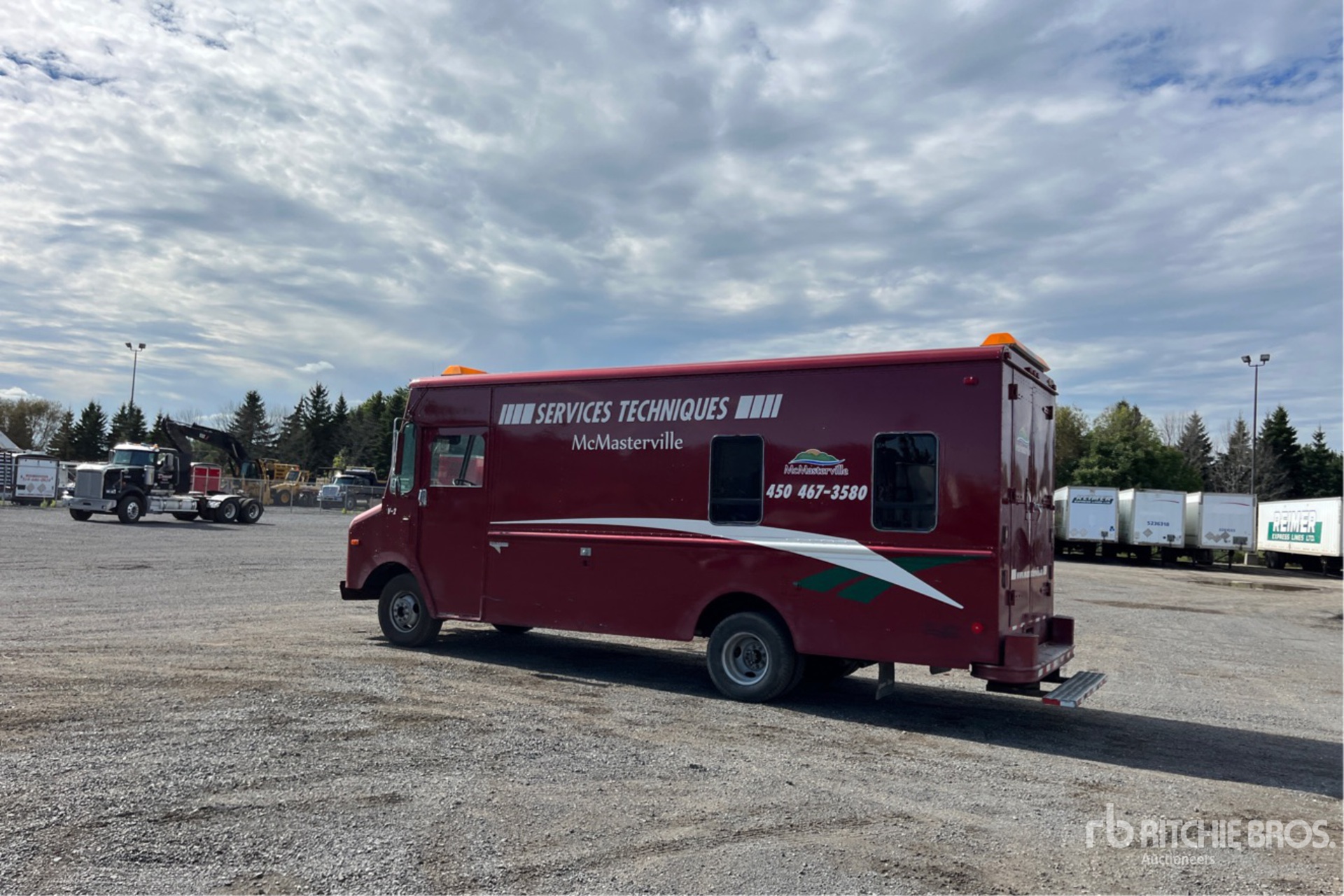 General Appearance with Picture, Left Rear Corner