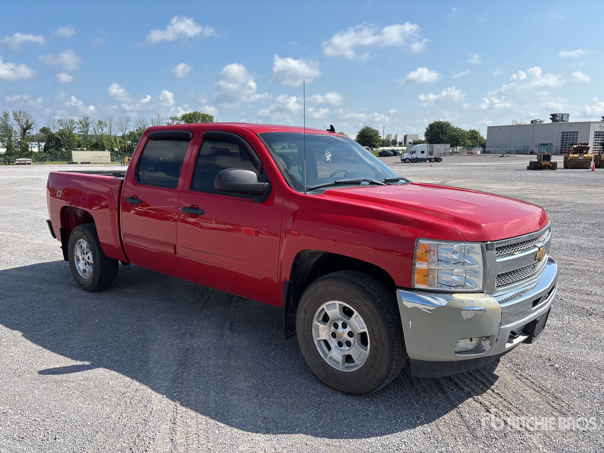 General Appearance with Picture, Right Front Corner