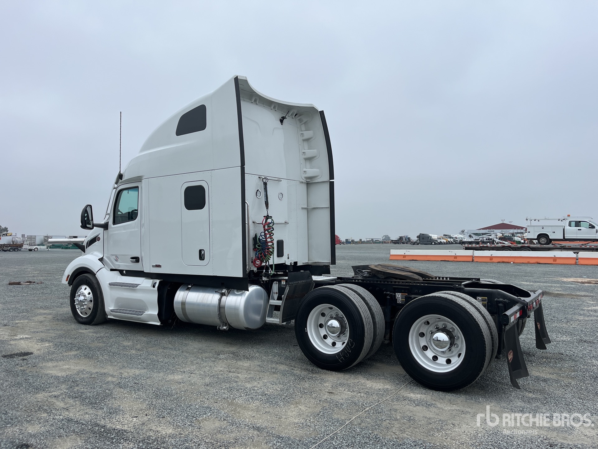 General Appearance with Imagen: esquina trasera izquierda