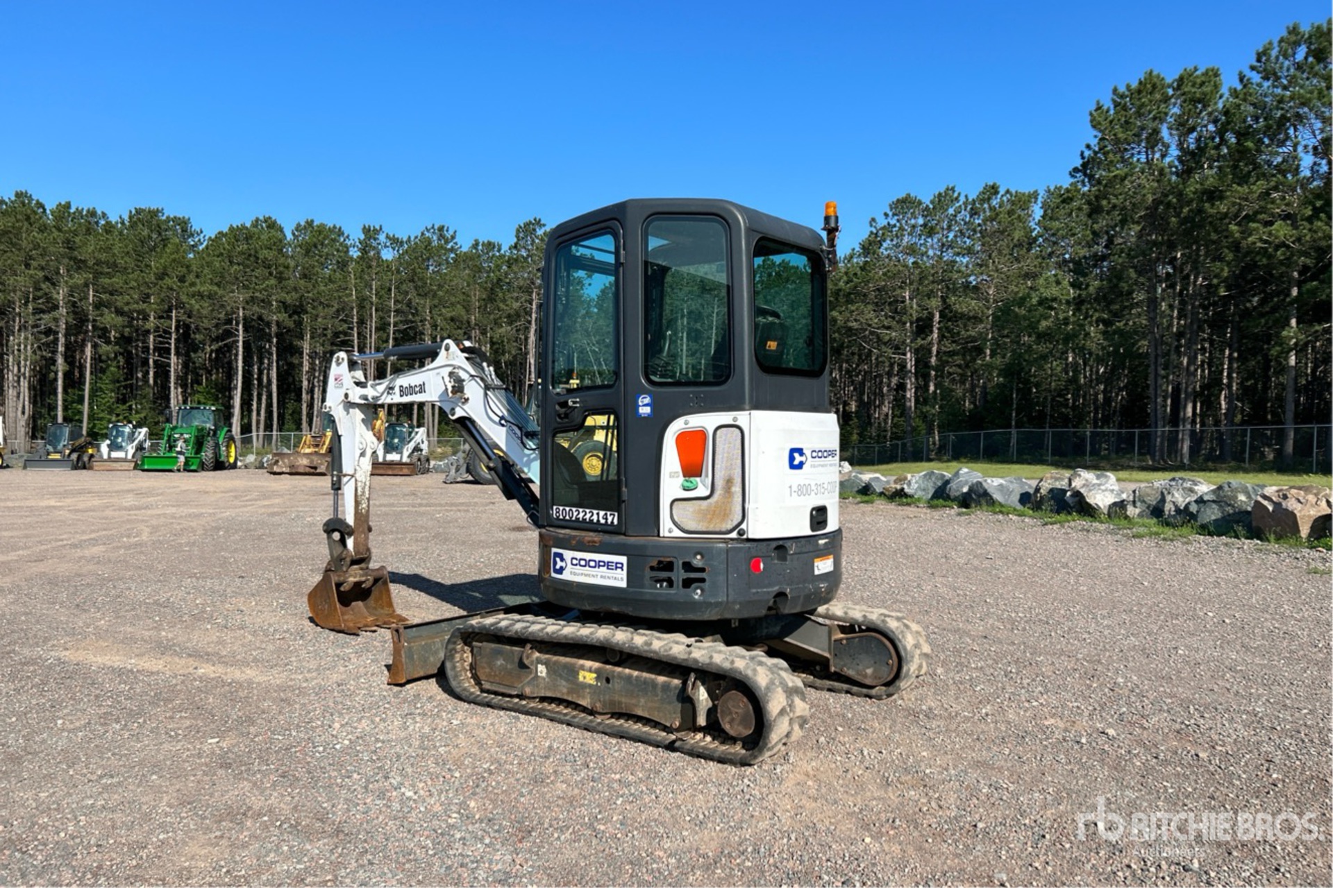 General Appearance with Picture, Left Rear Corner