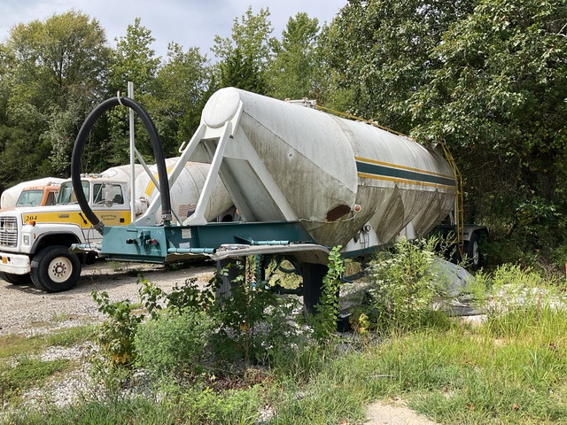 1976 T/A Tanker Trailer