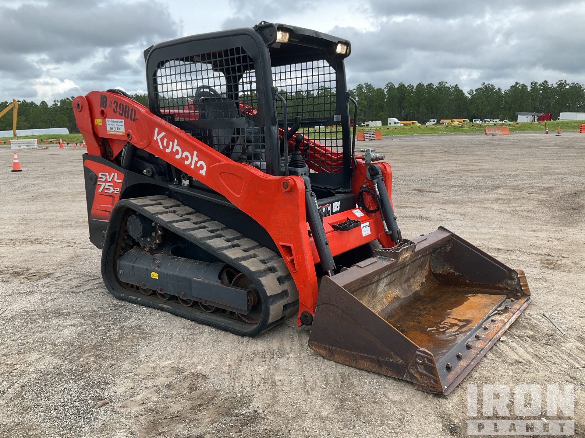 General Appearance with Foto, angolo anteriore destro