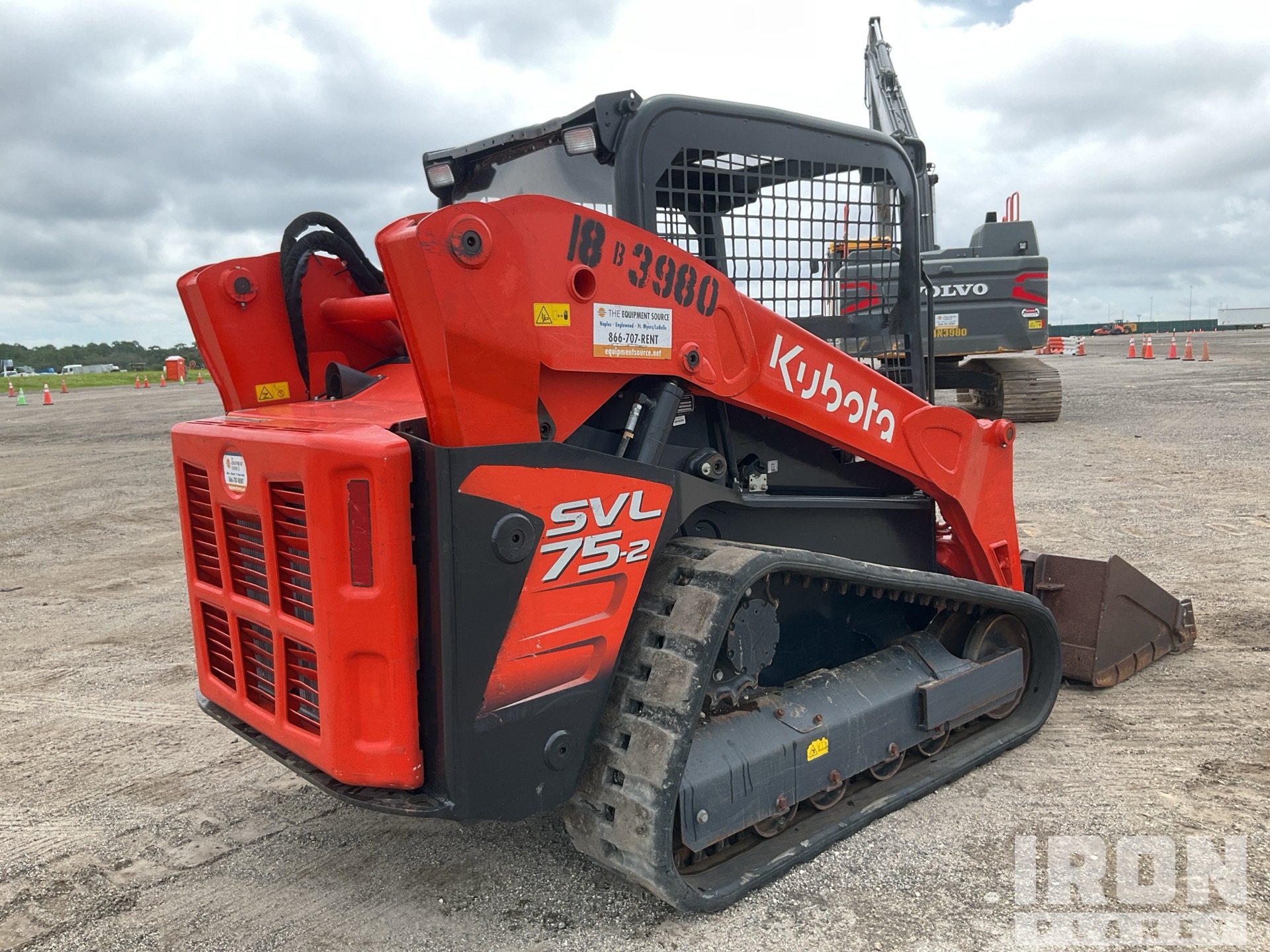 General Appearance with Foto, angolo anteriore sinistro