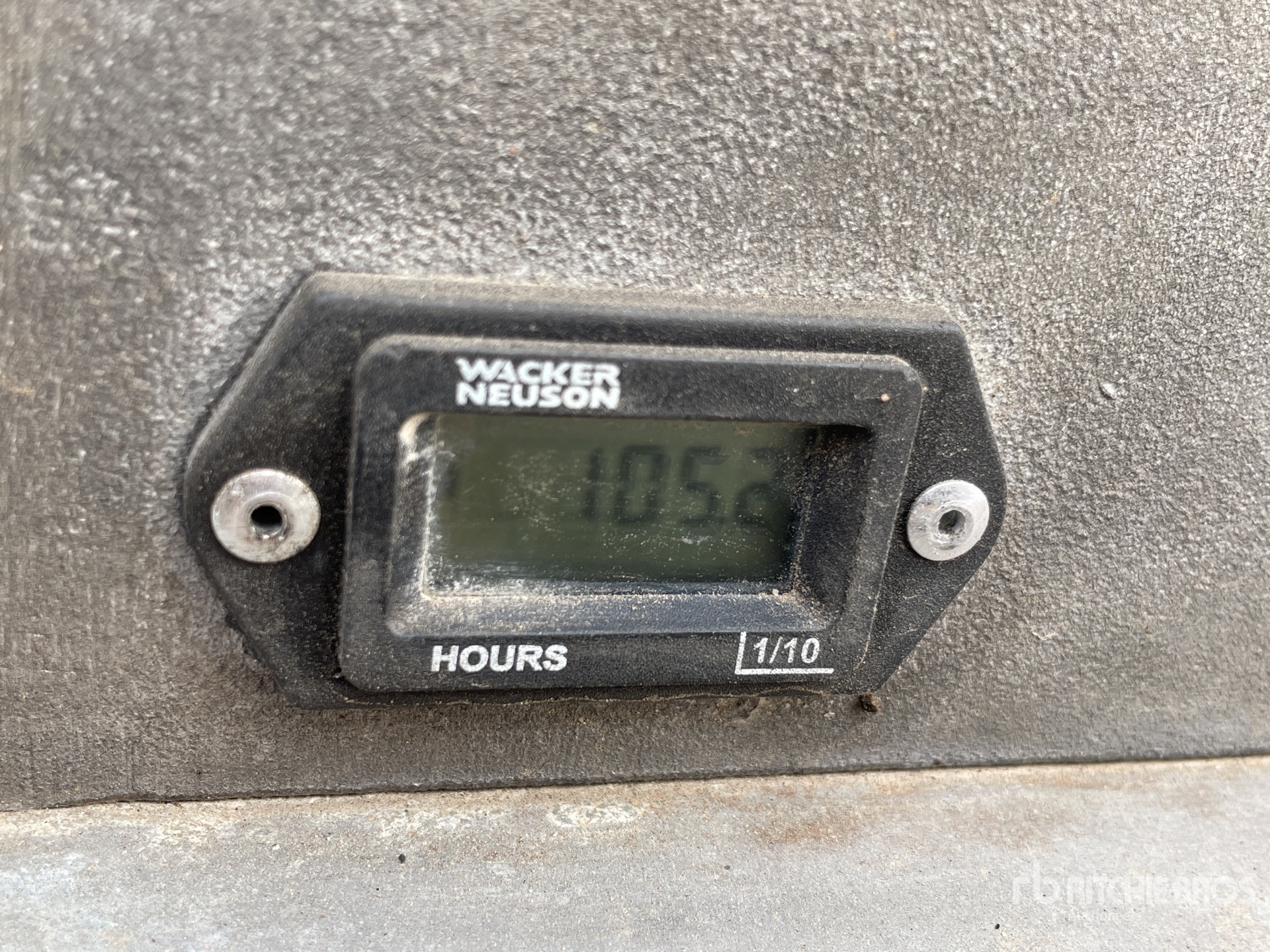 General Appearance with Hour Meter / Odometer