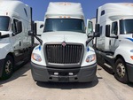 MN300178 - 2021 International LT625: Exterior Lights