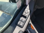 MN294555 - 2021 International LT625: Window Controls