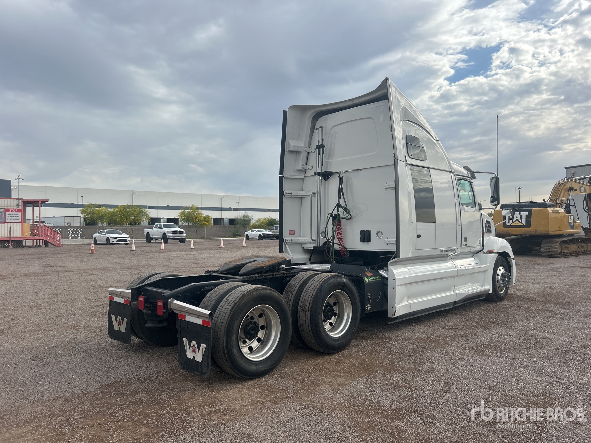 General Appearance with Picture, Right Rear Corner