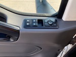 MN274109 - 2021 International LT625: Window Controls