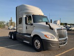 MN274109 - 2021 International LT625: Picture, Right Front Corner