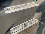 MN274109 - 2021 International LT625: Steps