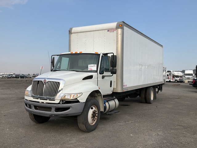 2015 International 4300 4x2 Van Truck