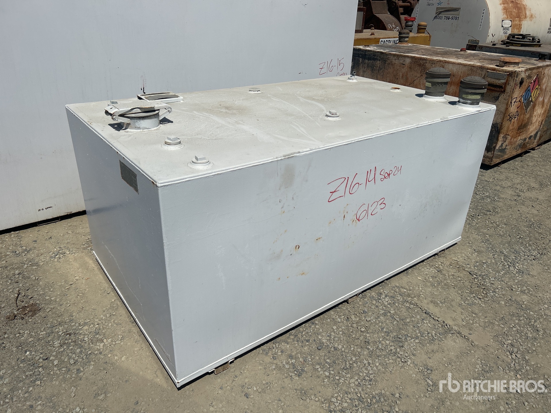 General Appearance with Glamour Shot