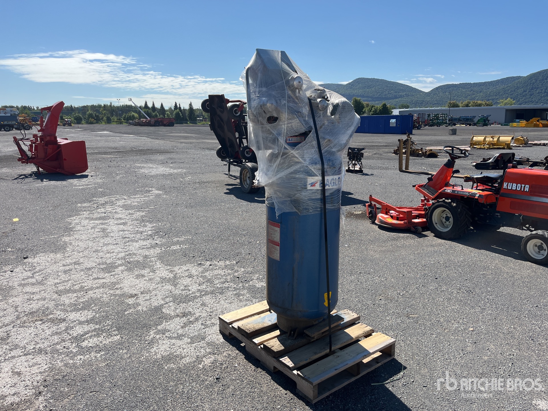 18.5 cfm Skid-Mounted Electric Air Compressor | Ritchie Bros. Auctioneers