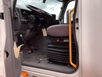 MN273556 - 2021 International LT625: Grab Rails