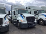 MN273556 - 2021 International LT625: Glass