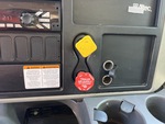 Cab with Control de Frenos