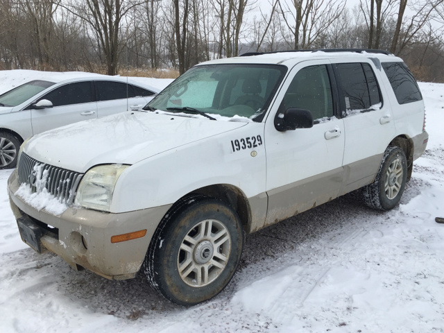 2004 Mercury Mountaineer SUV 2004 Mercury Mountaineer SUV