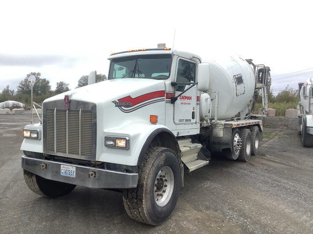 2007 Kenworth W900 10x4 Tri/A Mixer Truck