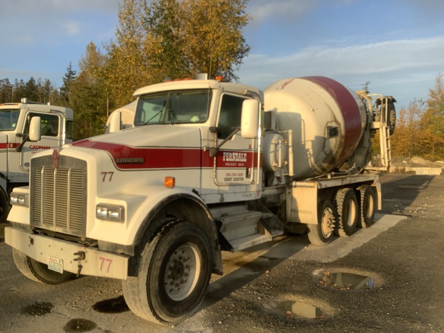 2006 Kenworth W900 8x4 Mixer Truck