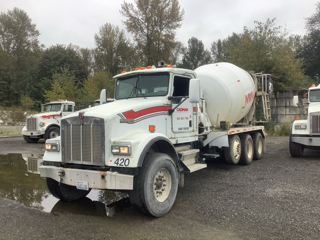 2003 Kenworth W900 10x4 Mixer Truck