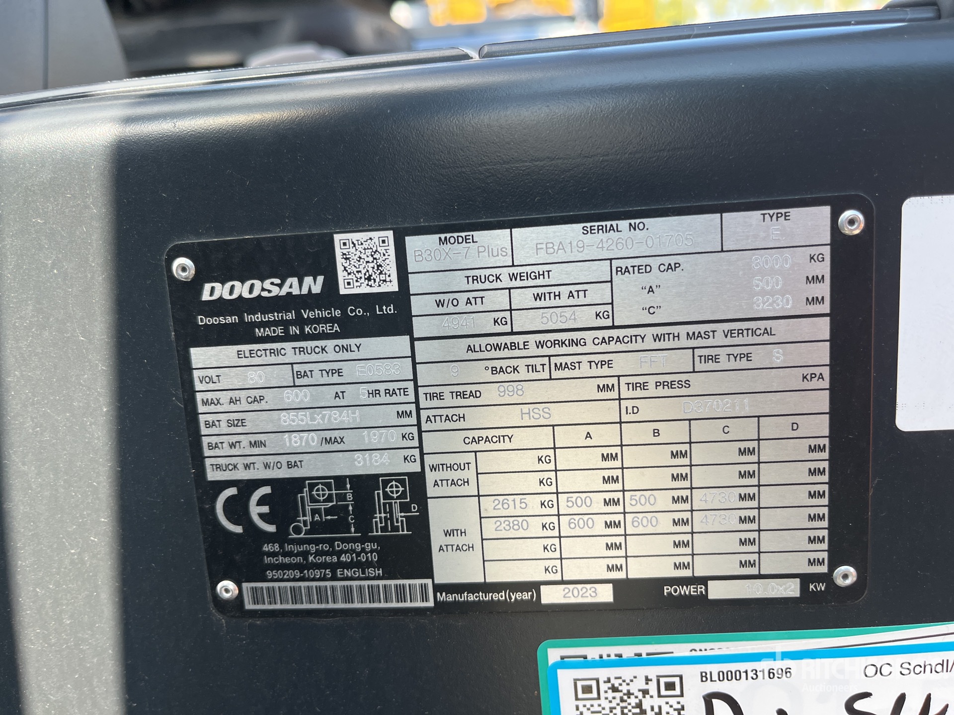 General Appearance with Serial Number / VIN