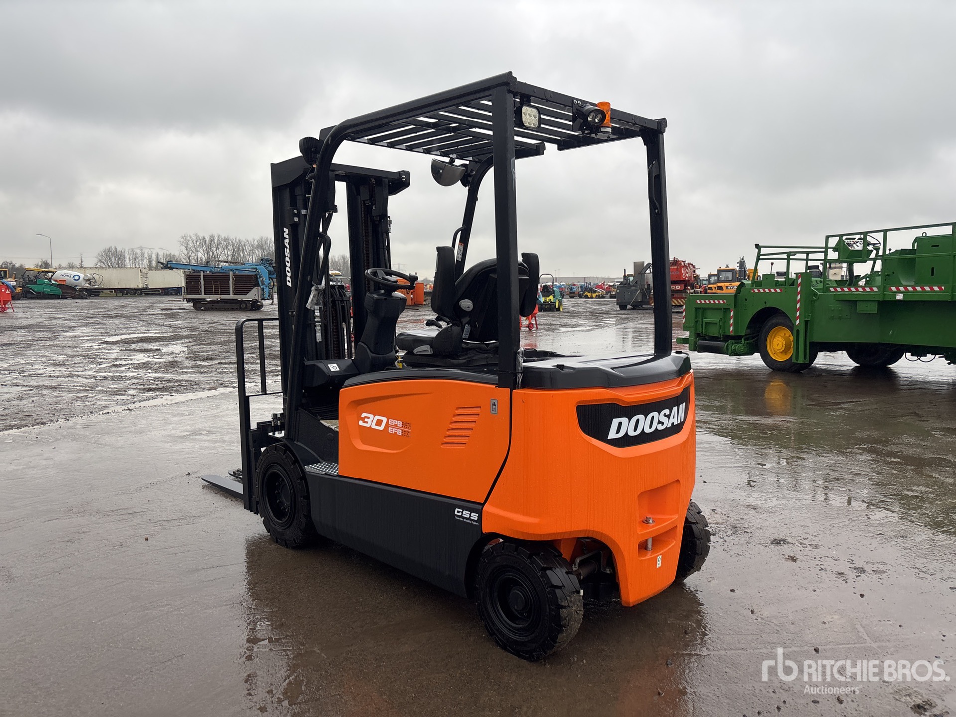 General Appearance with Picture, Left Rear Corner