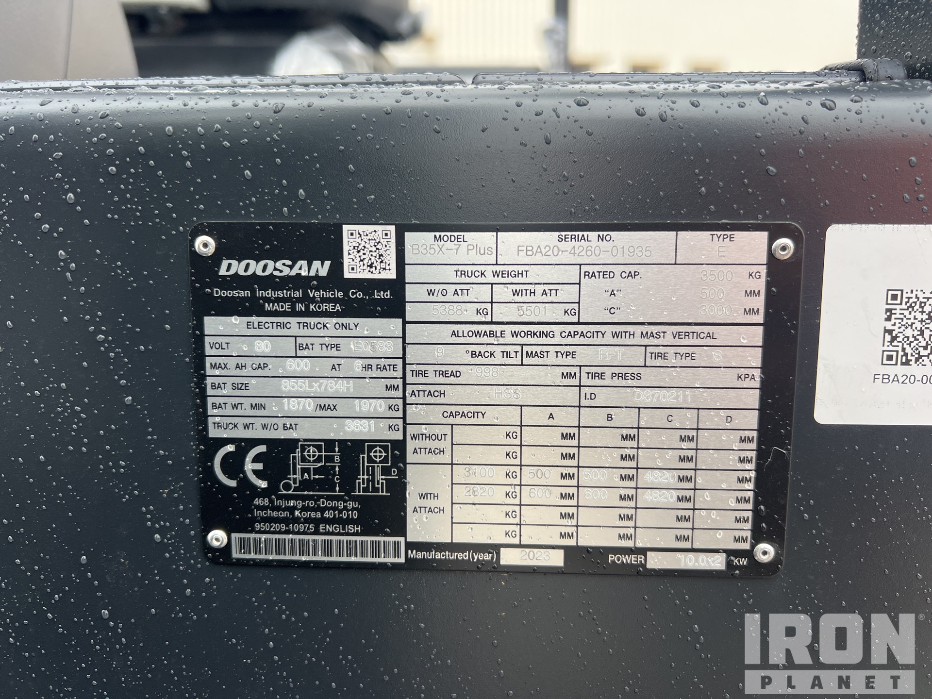 General Appearance with Serial Number / VIN