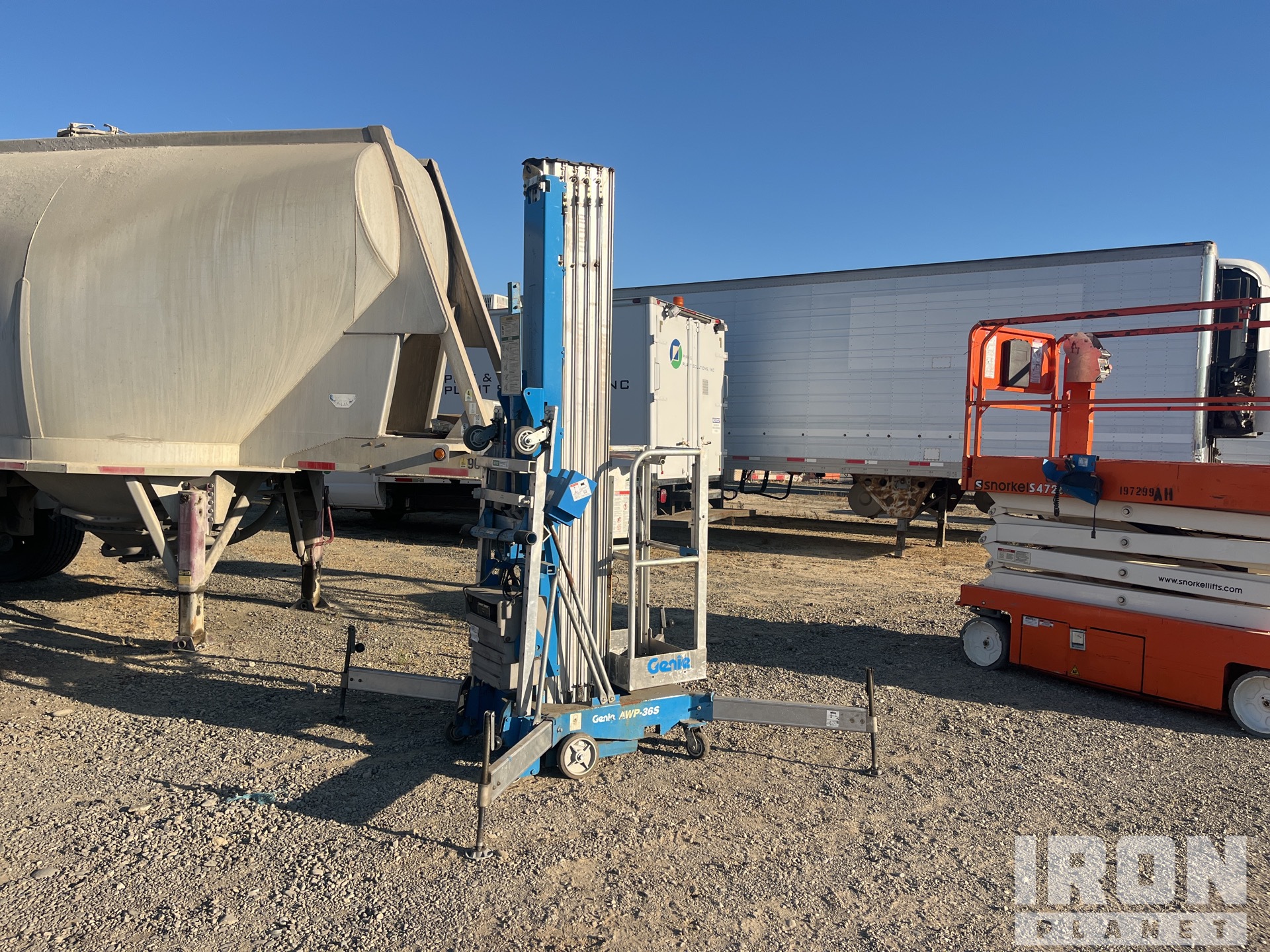 General Appearance with Foto, angolo anteriore sinistro