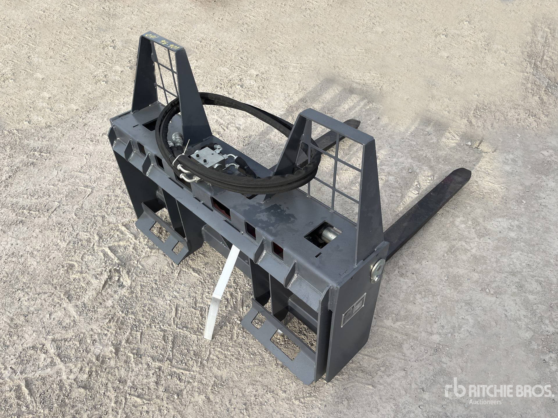 2024 Handy HF2T 48 in Skid Steer Forks (Unused) Ritchie Bros. Auctioneers