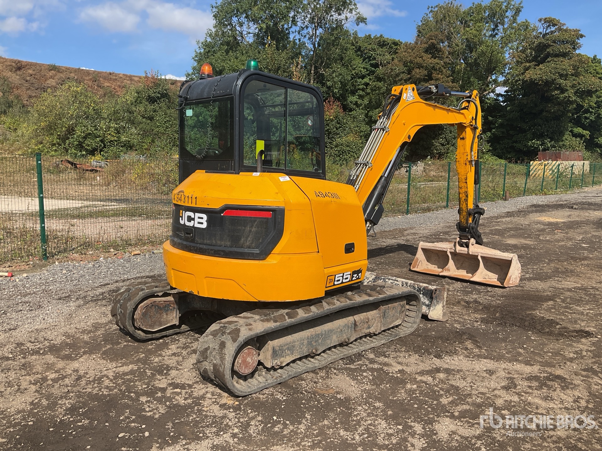 General Appearance with Picture, Right Rear Corner