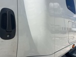 MN314610 - 2021 International LT625: Truck Paint and Body Damage