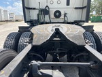 MN314610 - 2021 International LT625: Fifth Wheel