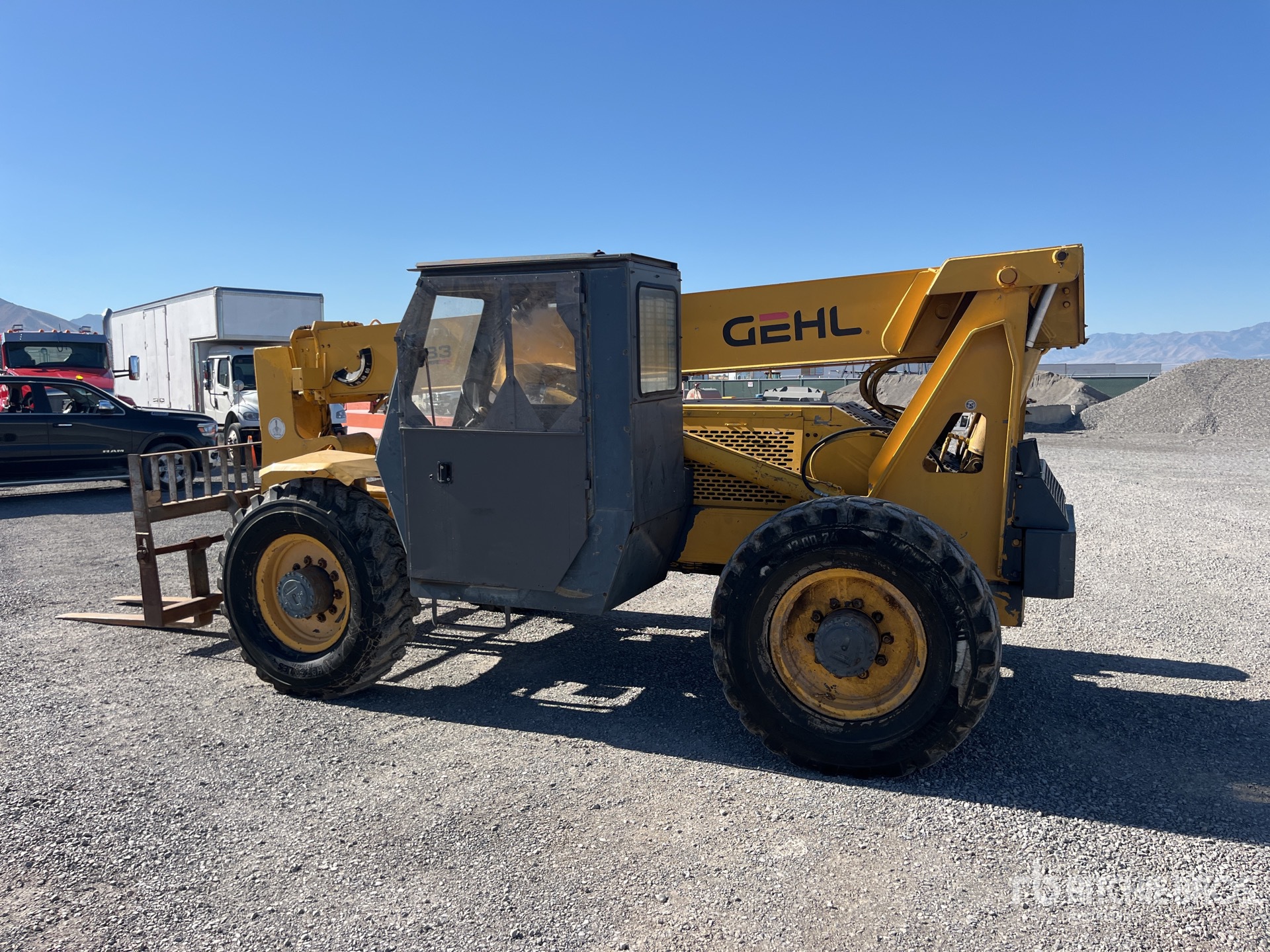 General Appearance with Picture, Left Rear Corner