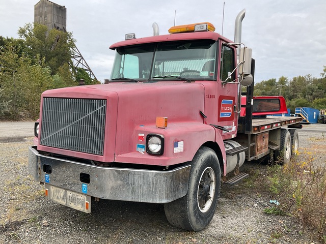 1990 Volvo White GMC WG64 6x4 Flatbed Truck 1990 Volvo White GMC WG64 6x4 Flatbed Truck