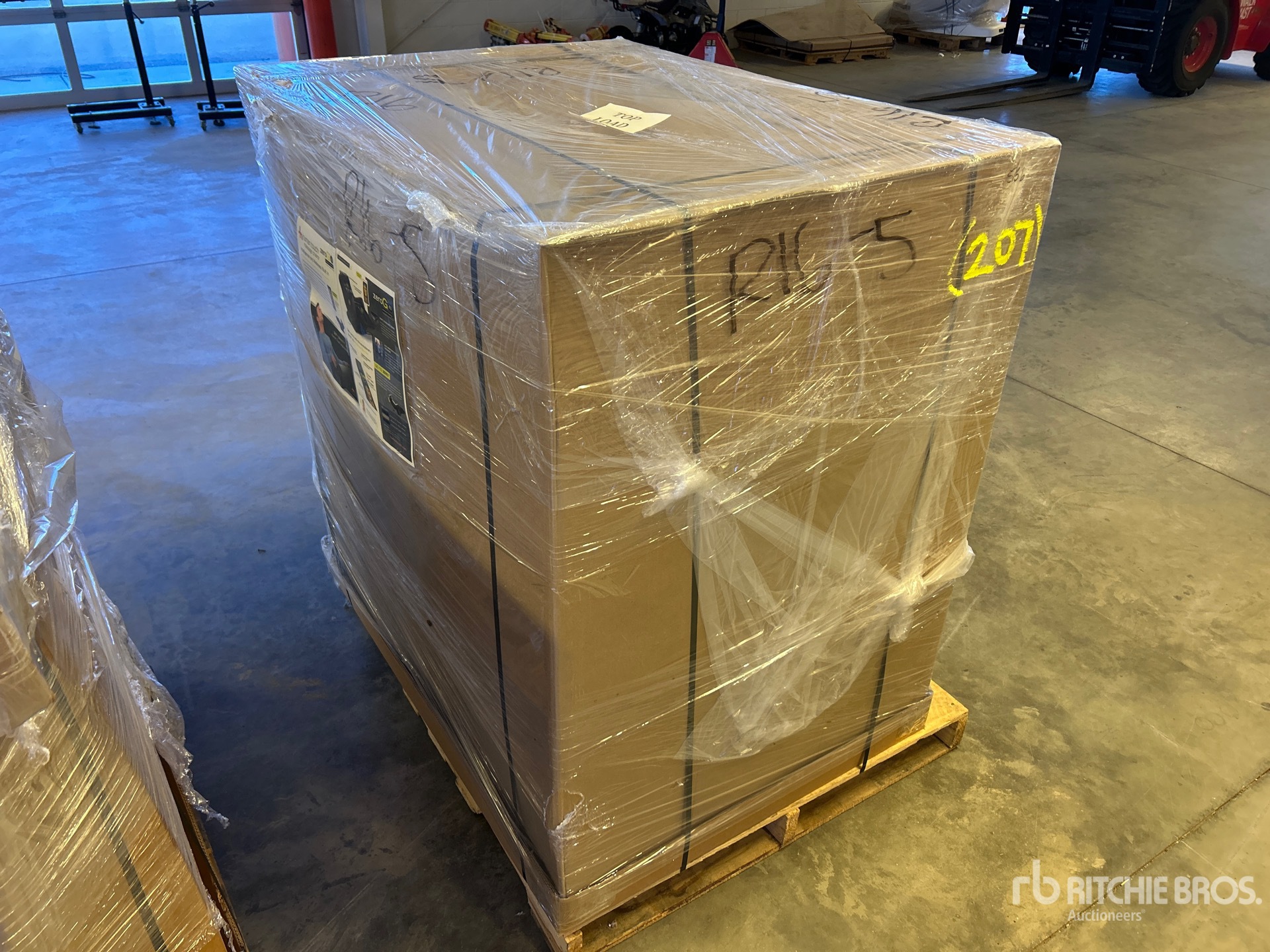 General Appearance with Bild, Ecke vorne rechts